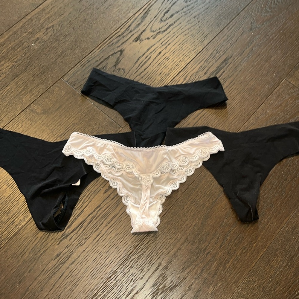 Victoria’s Secret Lace and Solid Thong Set - Picture 1 of 7